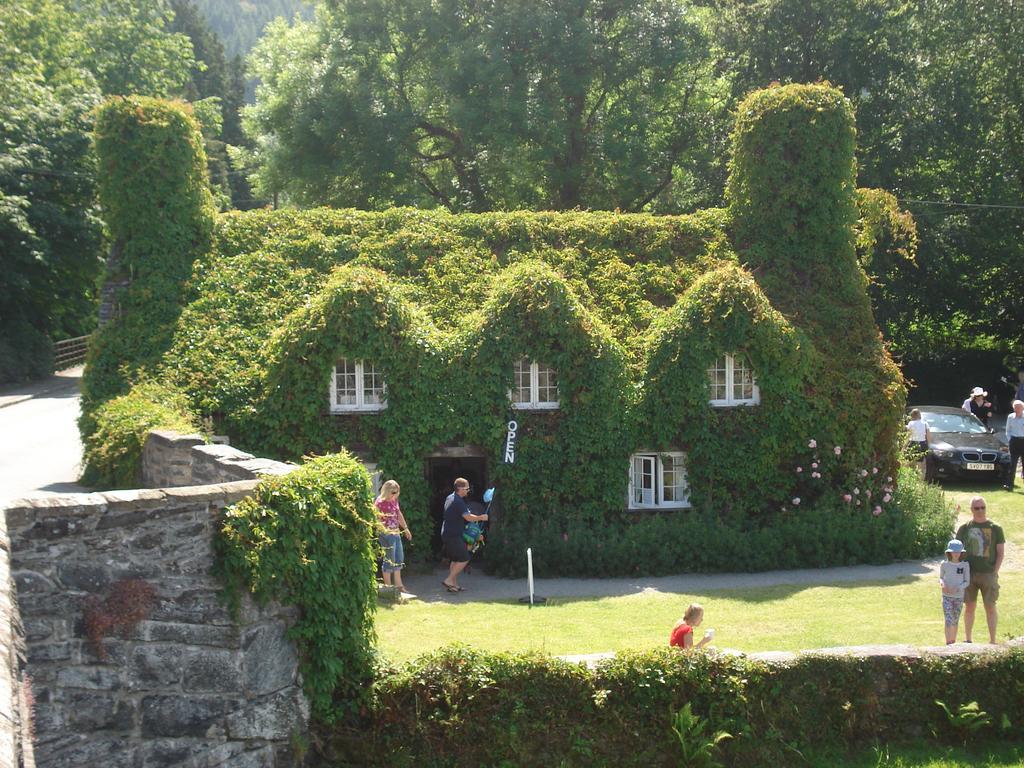 Cleave Court Guest House Llandudno Buitenkant foto