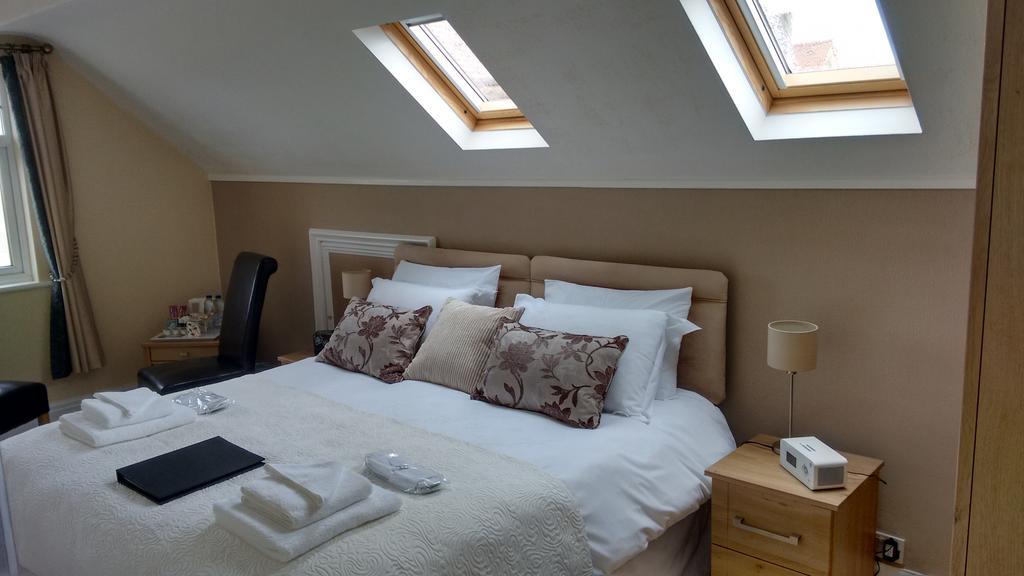 Cleave Court Guest House Llandudno Buitenkant foto