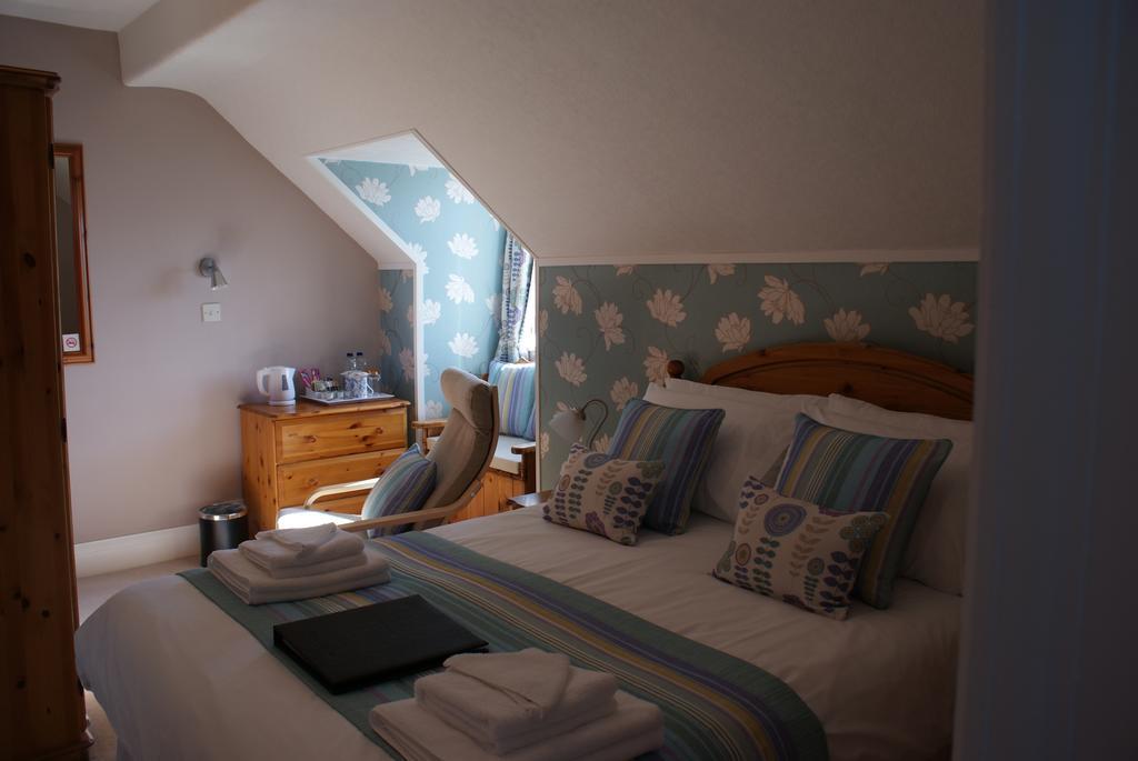 Cleave Court Guest House Llandudno Buitenkant foto