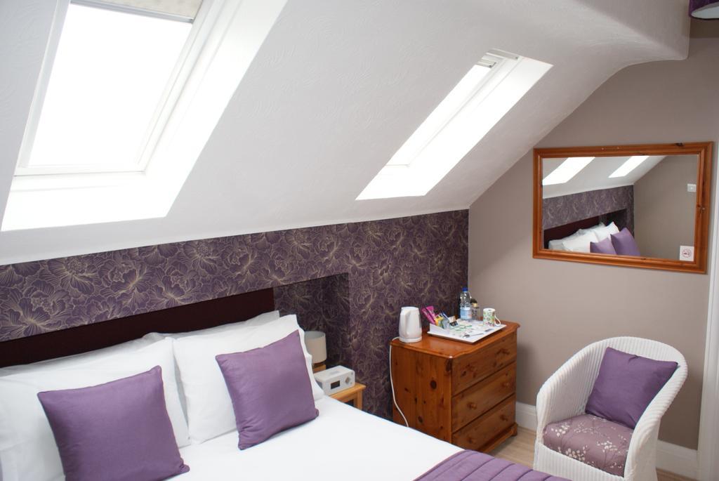 Cleave Court Guest House Llandudno Buitenkant foto