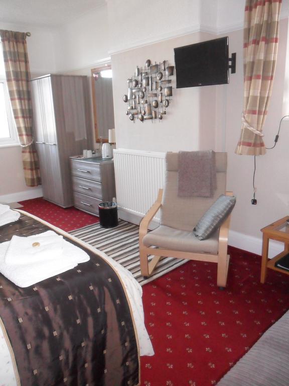 Cleave Court Guest House Llandudno Buitenkant foto