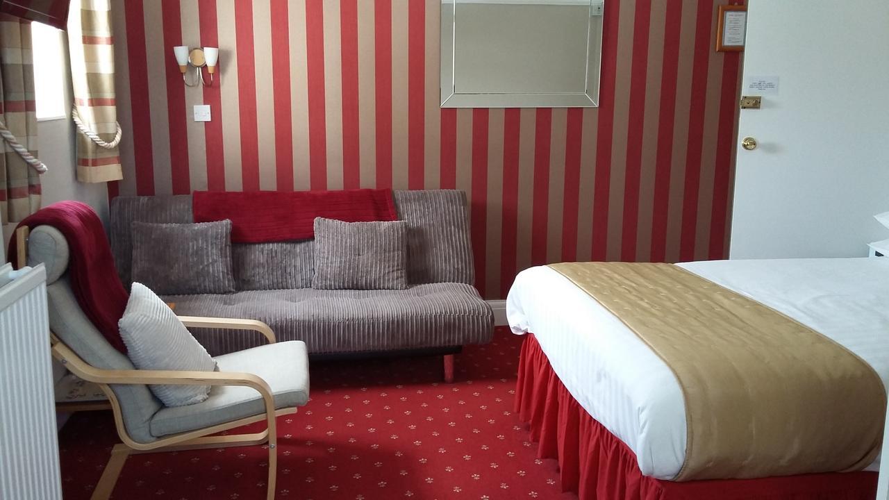 Cleave Court Guest House Llandudno Buitenkant foto