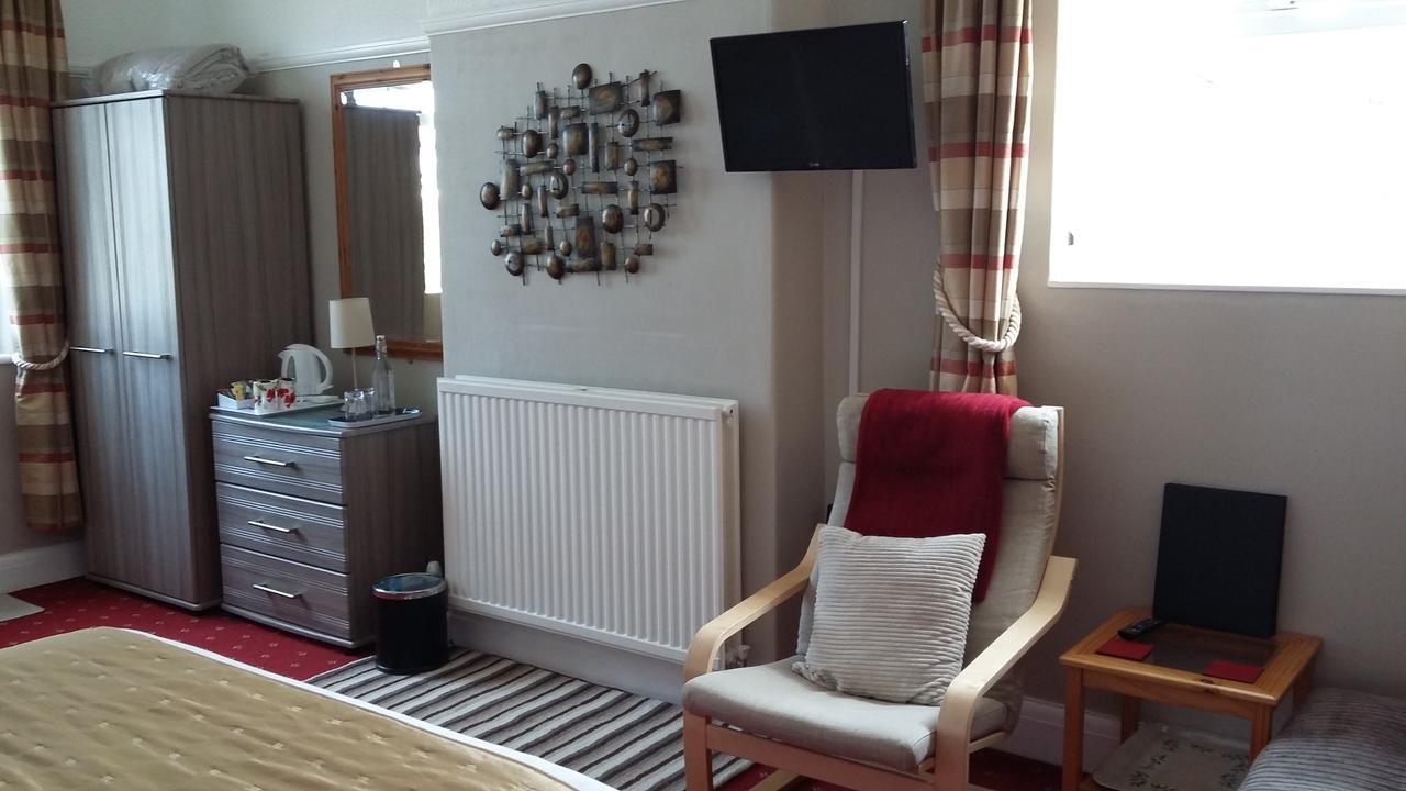 Cleave Court Guest House Llandudno Buitenkant foto