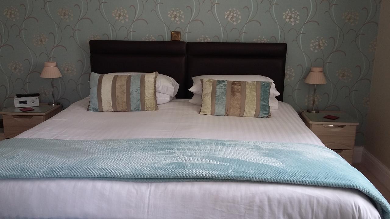 Cleave Court Guest House Llandudno Buitenkant foto